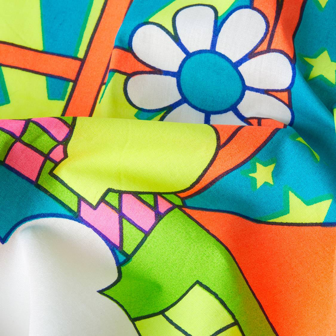 A detailed fabric shot of Lush&