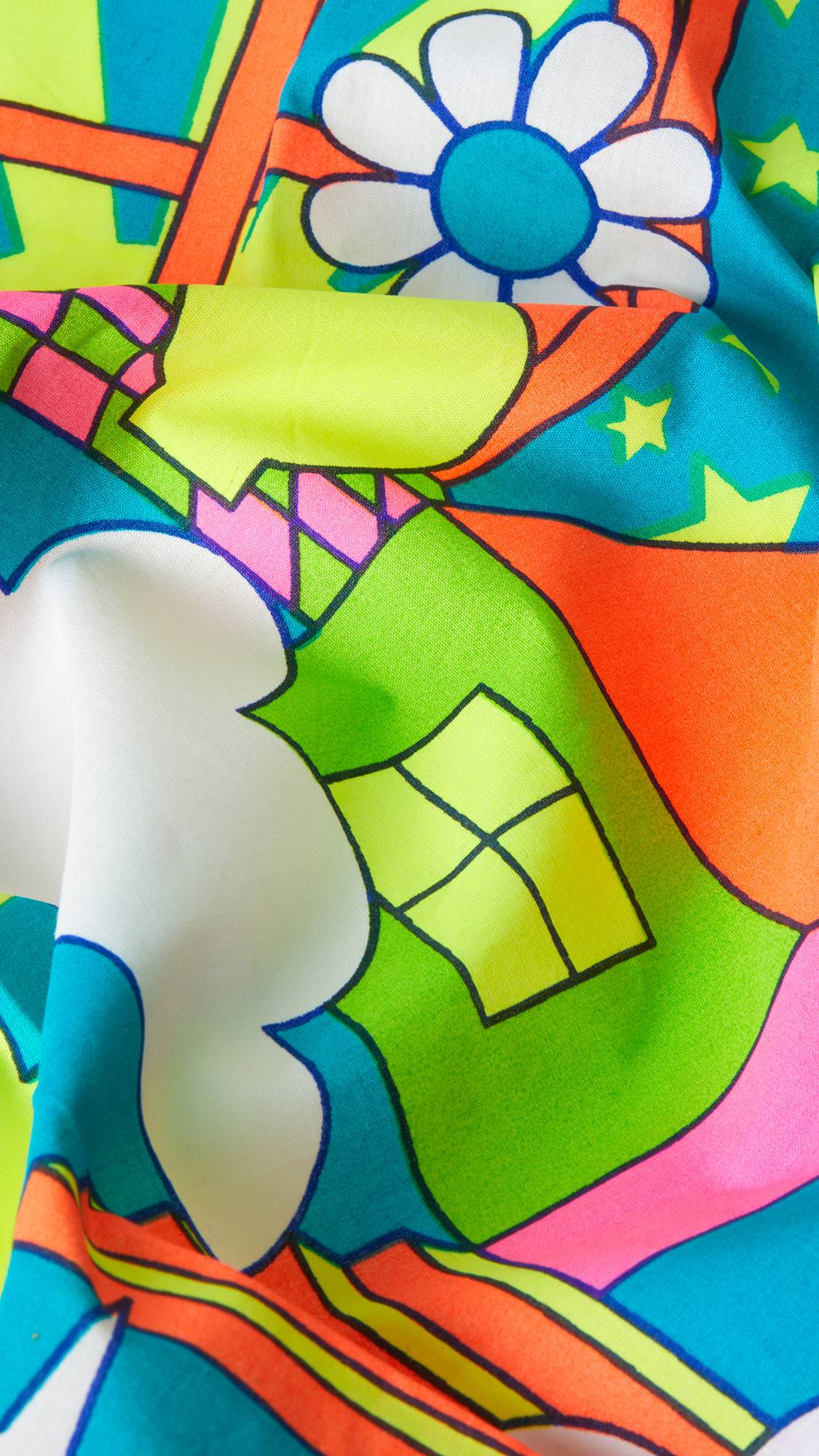 A detailed fabric shot of Lush&