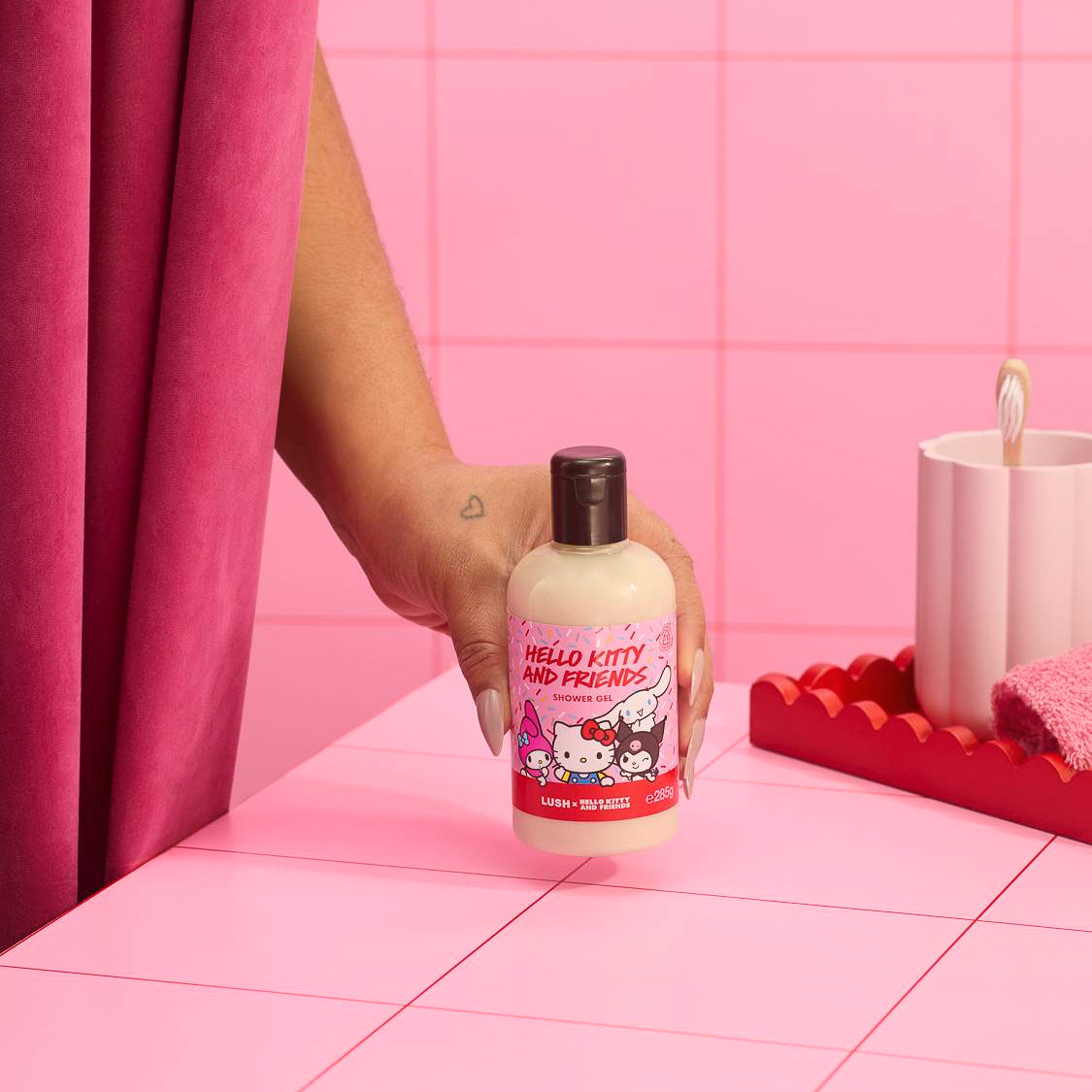 Hello Kitty And Friends