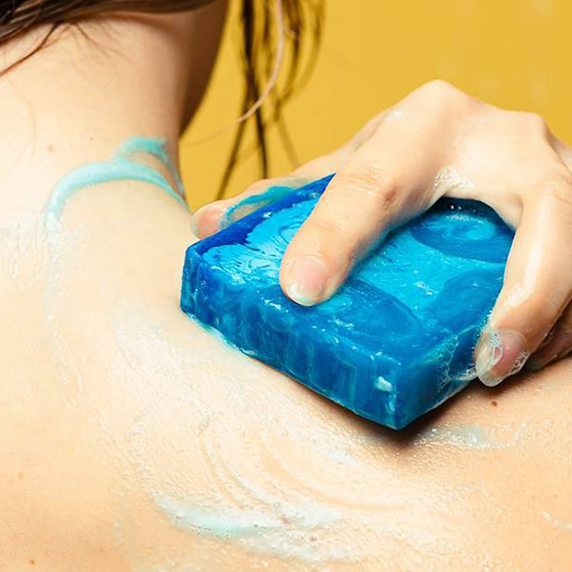 Person using Lush&