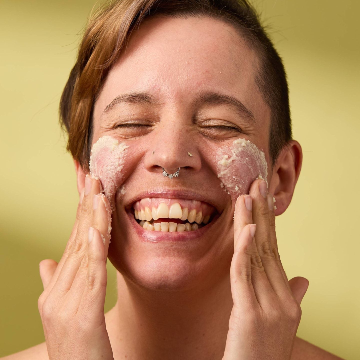 Person using Lush&