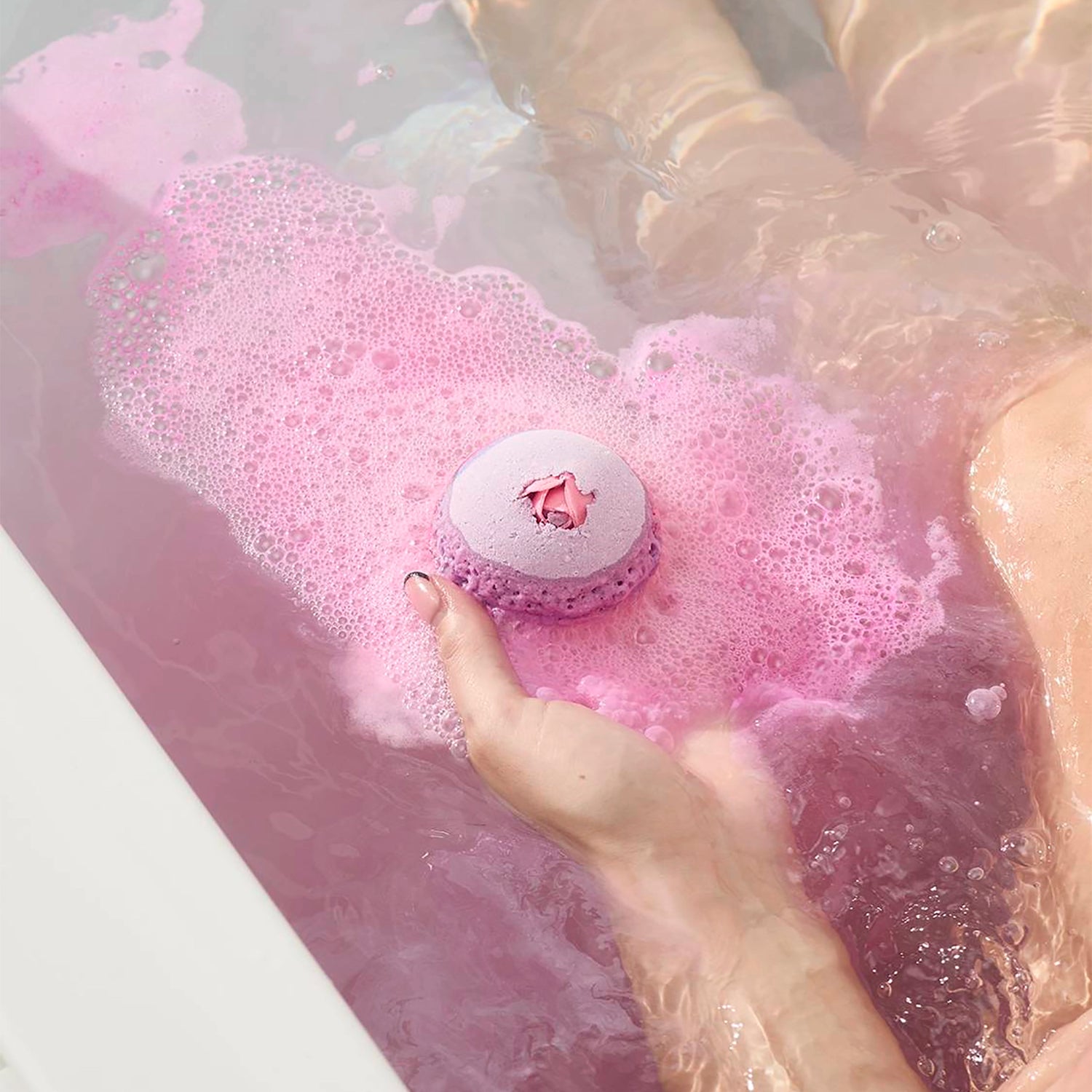LUSH | Sex Bomb Bath Bomb LUSH | Sex Bomb Bath Bomb